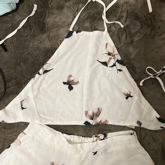 TOBI Two piece set - Picture 2 of 4